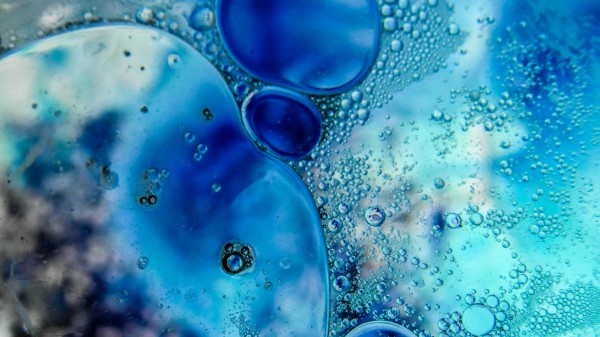 Round Bubbles Glass Wallpaper