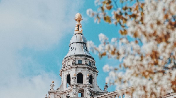 Temple Palace Building Wallpaper