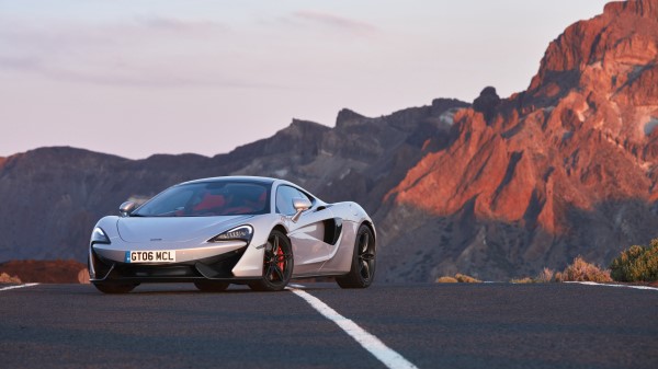 Mclaren 570gt Side View Gray Wallpaper