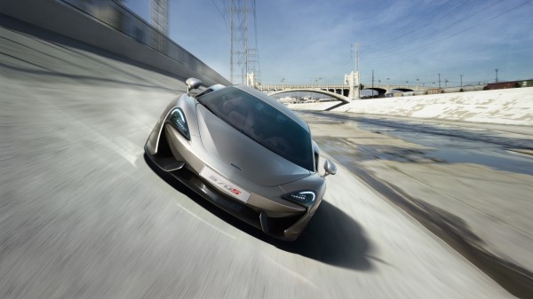 Mclaren 570s Blade Silver 2017 Wallpaper