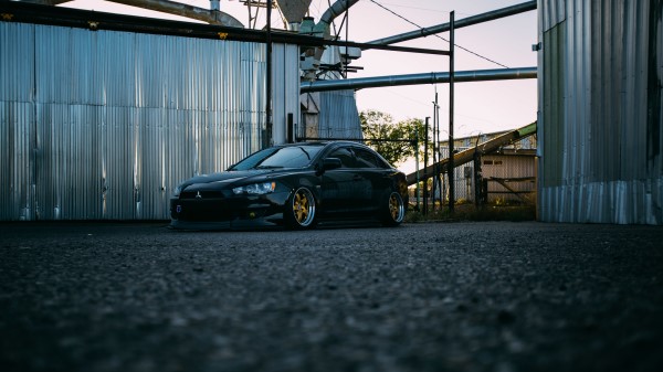 Mitsubishi Lancer Black Side View Wallpaper