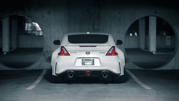 Nissan Car Rear View wallpaper