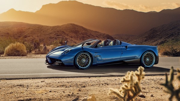 Pagani Huayra Roadster 2017 4k wallpaper