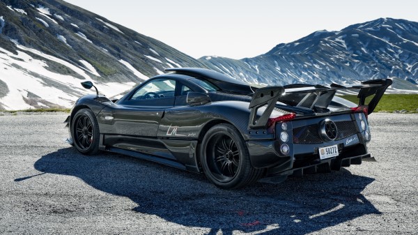 Pagani Zonda 750 Lm Side View Black wallpaper