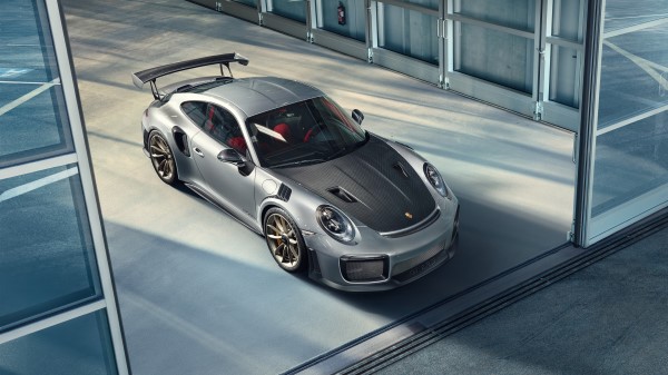 Porsche 911 Gt2 Rs 2018 wallpaper