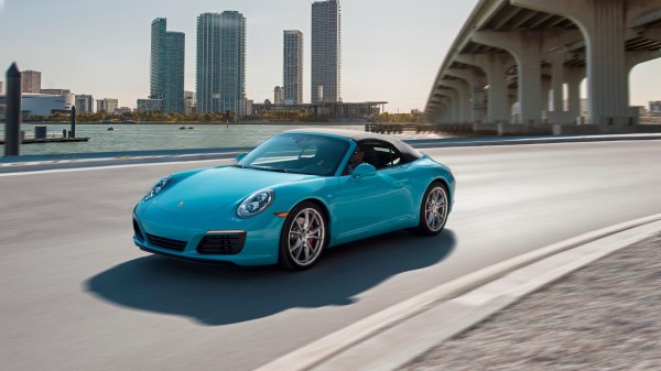 Porsche Carrera S Side View Movement wallpaper
