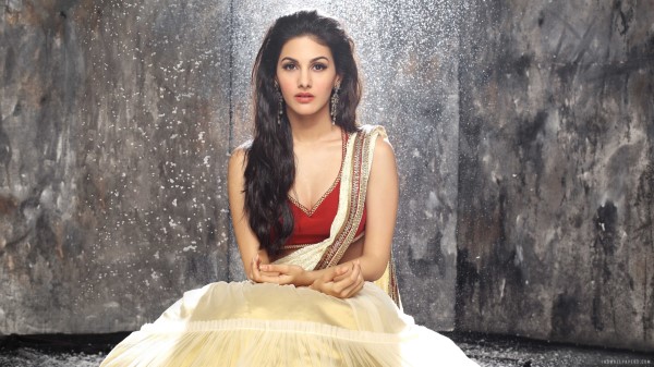 Amyra Dastur Hd wallpaper