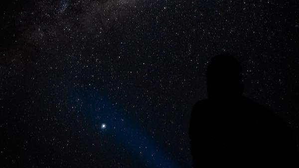 Silhouette Night Nebula Wallpaper