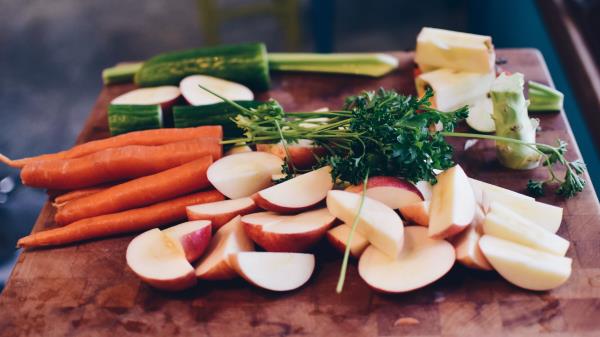Carrots Vegetables Parsley Cucumber Broccoli Apples Cutting Board Wallpaper