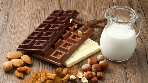 Chocolate Nuts Milk Wallpaper