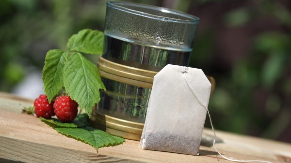 Raspberry Tea Bag Cup wallpaper