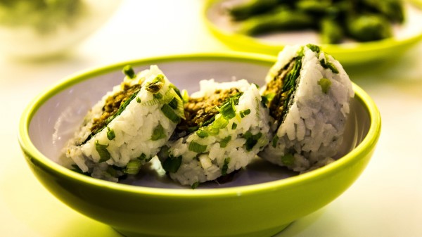 Rolls Rice Plate Greens Wallpaper