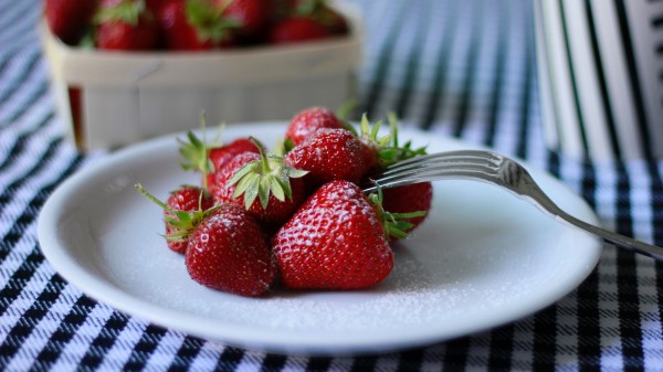 Strawberry Berries Plate Fork wallpaper