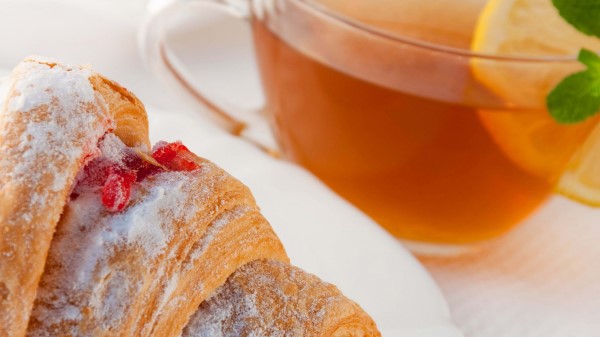 Tea Cake Lemon Wallpaper