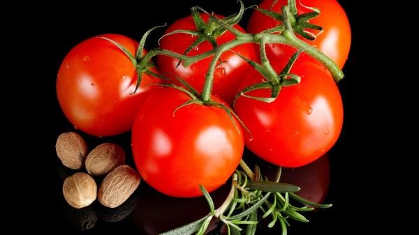 Tomatoes Branch Nuts Wallpaper