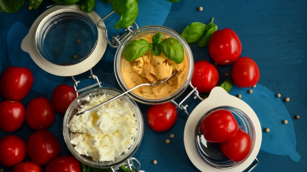 Tomatoes Feta Cheese Basil Vegetables Wallpaper