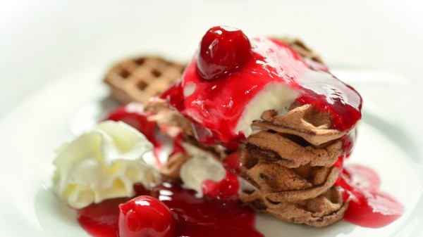 Wafers Cream Chocolate Berries Wallpaper