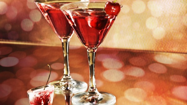 Wine Glasses Cherry Ice Wallpaper