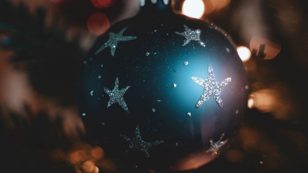 Bauble Decoration Tree Wallpaper