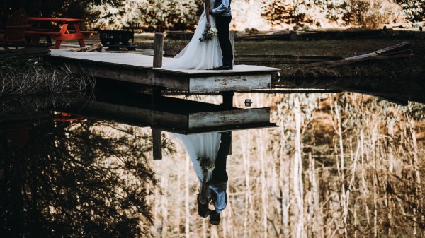 Couple Newlyweds Love Wallpaper