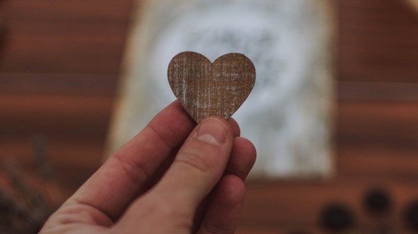 Heart Fingers Hand Wallpaper