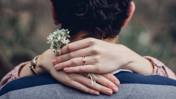 Hug Romance Love Wallpaper