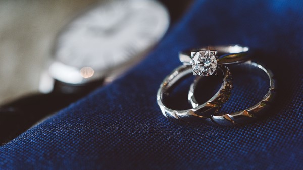 Rings Diamond Love Wallpaper