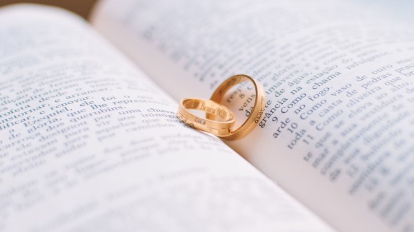Rings Wedding Book wallpaper