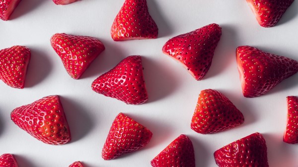 Strawberry Minimalism Ripe Wallpaper