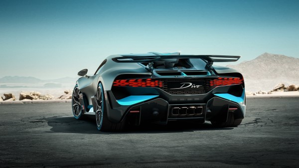 2018 Bugatti Divo Rear Oy wallpaper