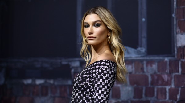 4k Hailey Baldwin 2020 wallpaper