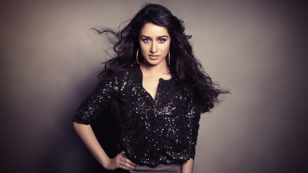Actress Shraddha Kapoor Wallpaper
