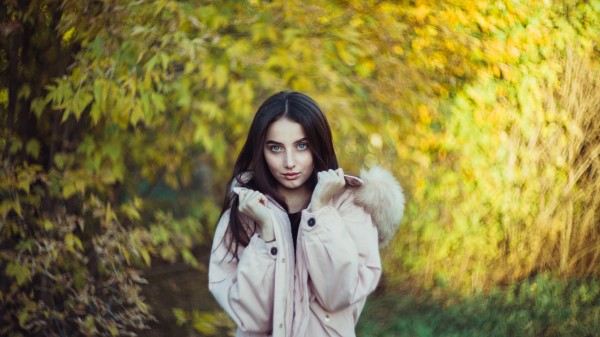 Blue Eyes Girl Winter Clothing 4k wallpaper