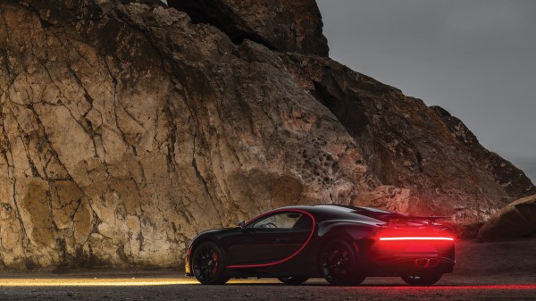 Bugatti Chiron Fastest Car Ri wallpaper