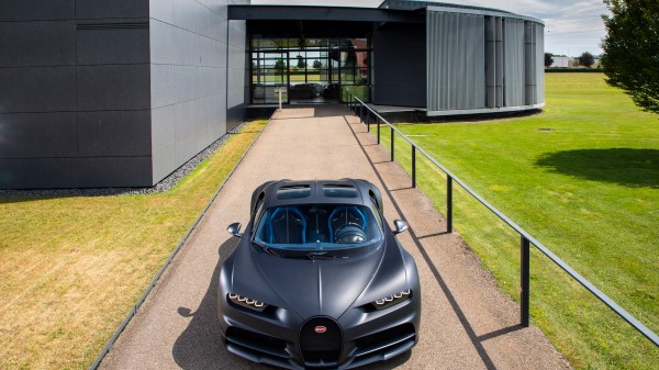 Bugatti Chiron Sport 2019 Dh wallpaper