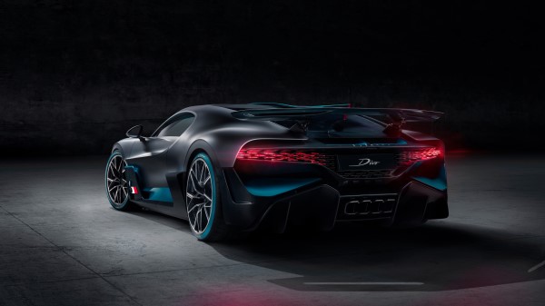 Bugatti Divo 2018 Rear View Gt wallpaper