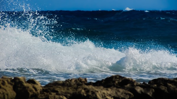 Wave Surf Foam Spray Wallpaper