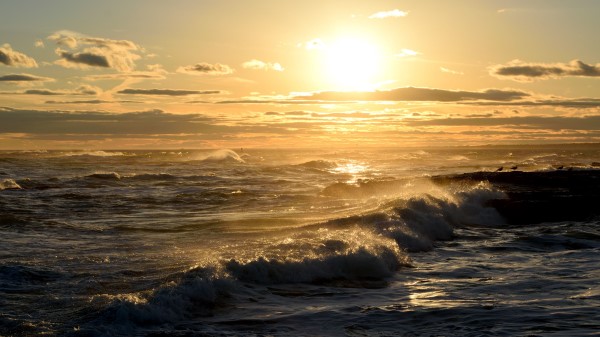 Waves Sea Sun Wallpaper