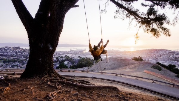 Tree Swing Girl Wallpaper