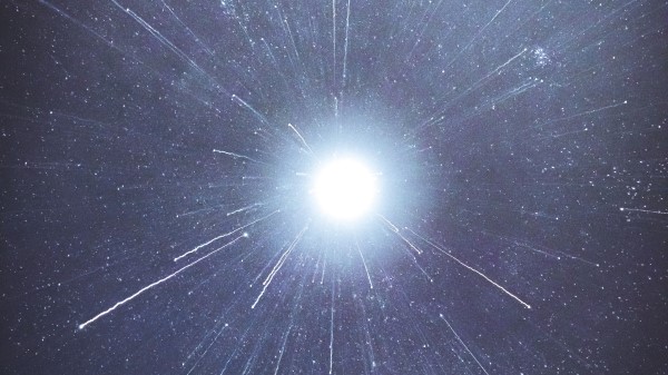 Flash Light Sparks Wallpaper