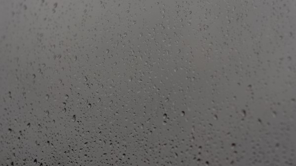 Glass Drops On Glas Wallpaper