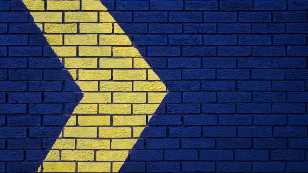 Wall Brick Arrow Wallpaper