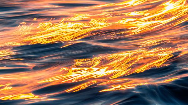 Waves Gleam Ripples Wallpaper