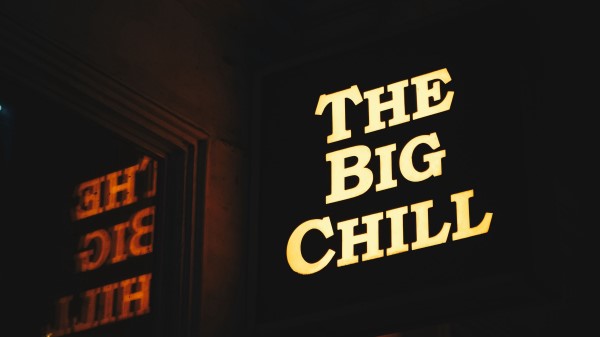 Inscription Holiday Glow wallpaper