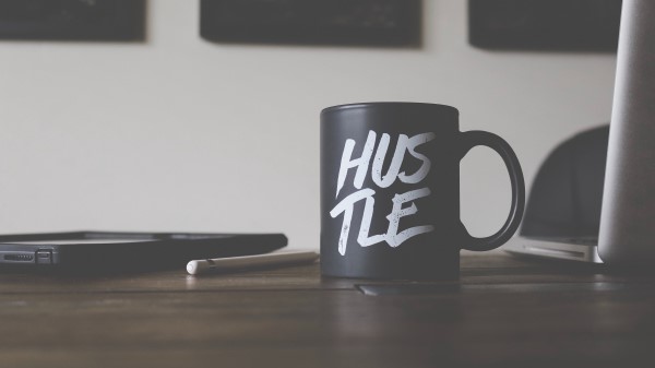 Mug Hustle Inscription Work wallpaper