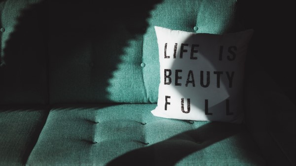Pillow Inscription Shadow wallpaper